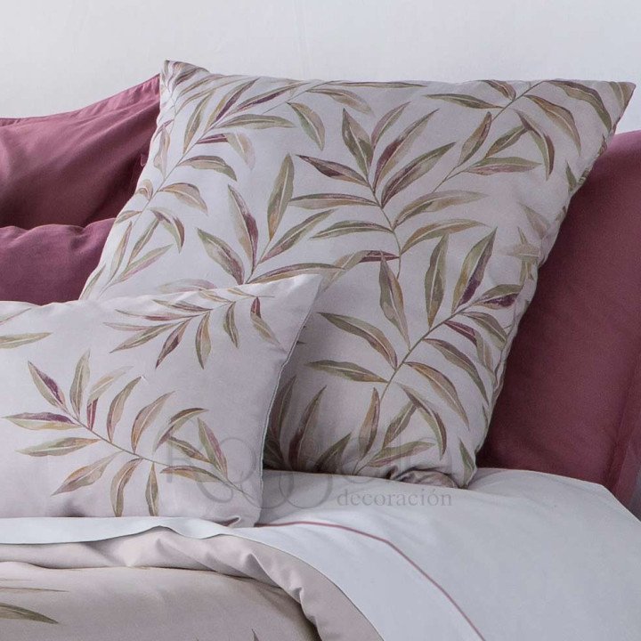 IBAI Cushion – Elegance and Color for Your Home