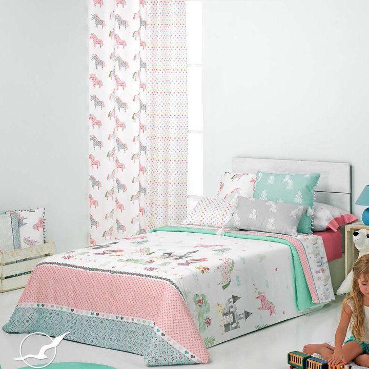 FANTASY Children's Duvet Cover, Magical Dreams for Little Ones