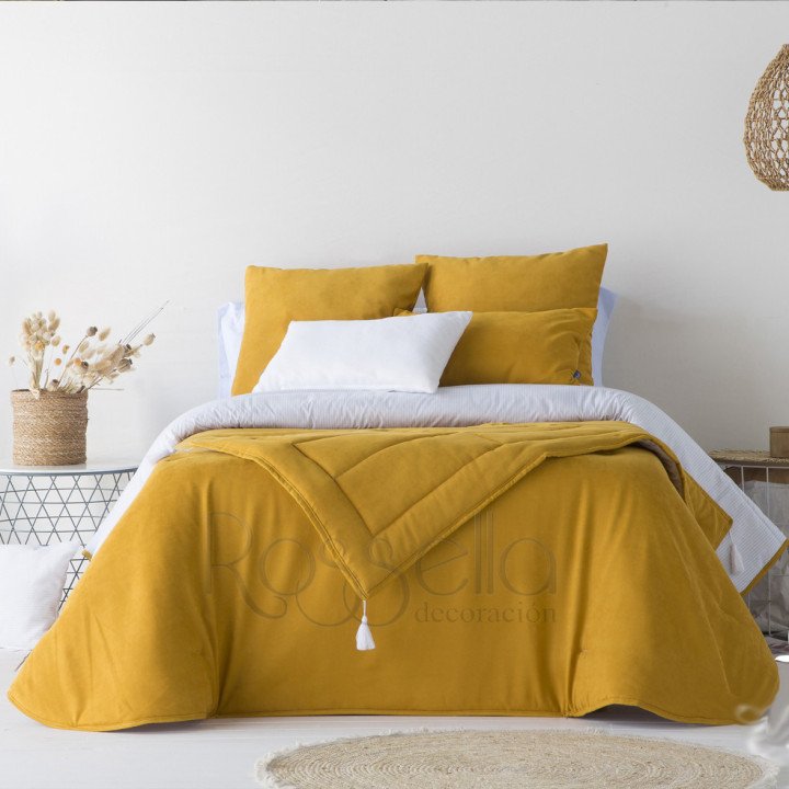 RAKA Duvet, Timeless duvets with a conventional, elegant style.